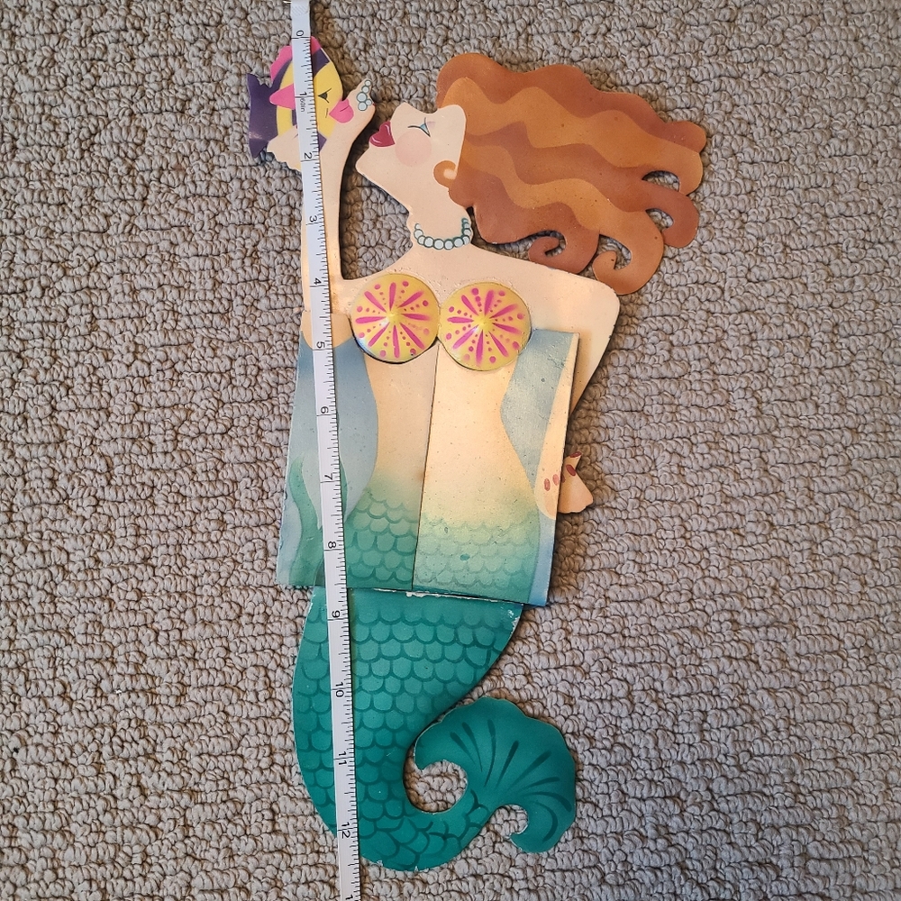 Mermaid Mirror - Picture 6 of 7
